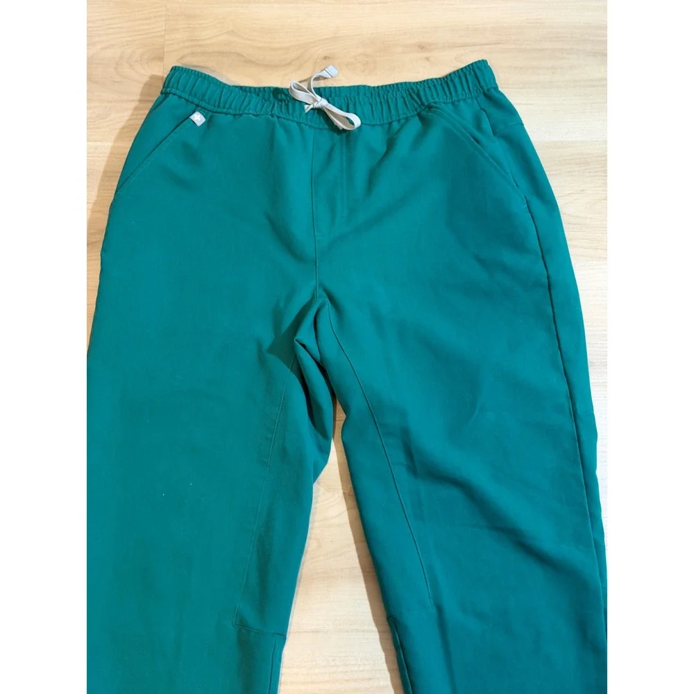 FIGS Tansen Jogger Scrub Pants Men M Green Drawstring Technical Cargo Medical